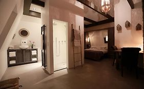 Loft 49 Bed And Breakfast